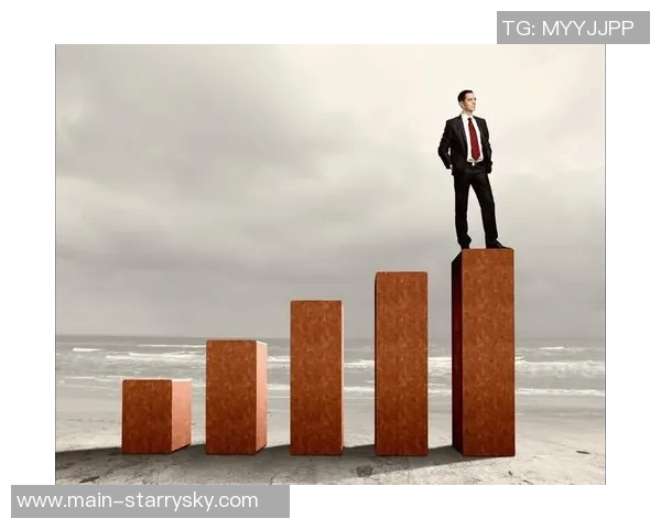 范戴克庆祝恩古莫哈成功夺冠奖杯是我们共同的追求与目标 范戴克庆祝恩古莫哈成功夺冠奖杯是我们共同的追求与目标